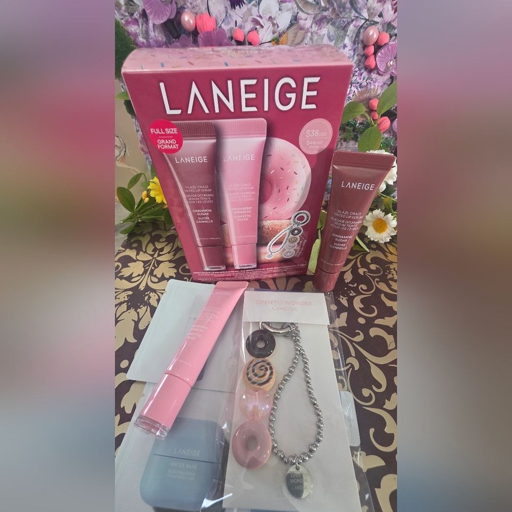 *DONUT KEYRING : LANEIGE Glaze Craze Tinted Lip Serums in *Duo.